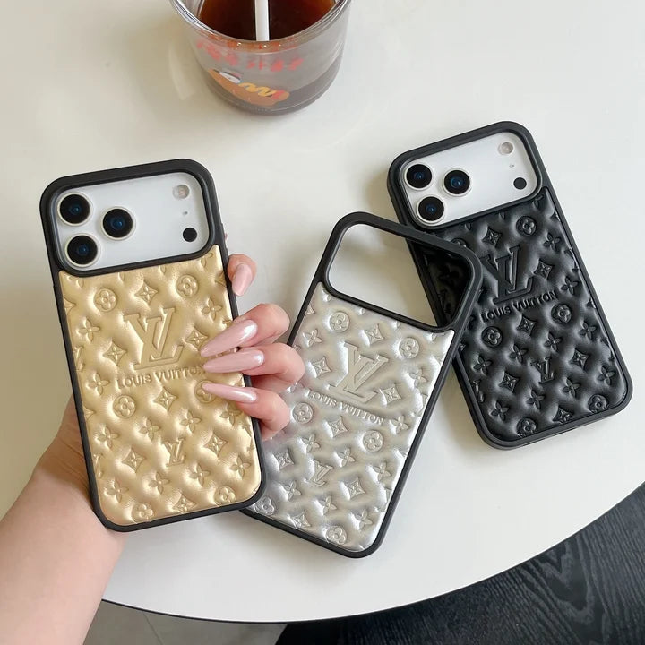Louis Vuitton iPhone 18 Pro Case – Luxury Monogram Cover - Silver
