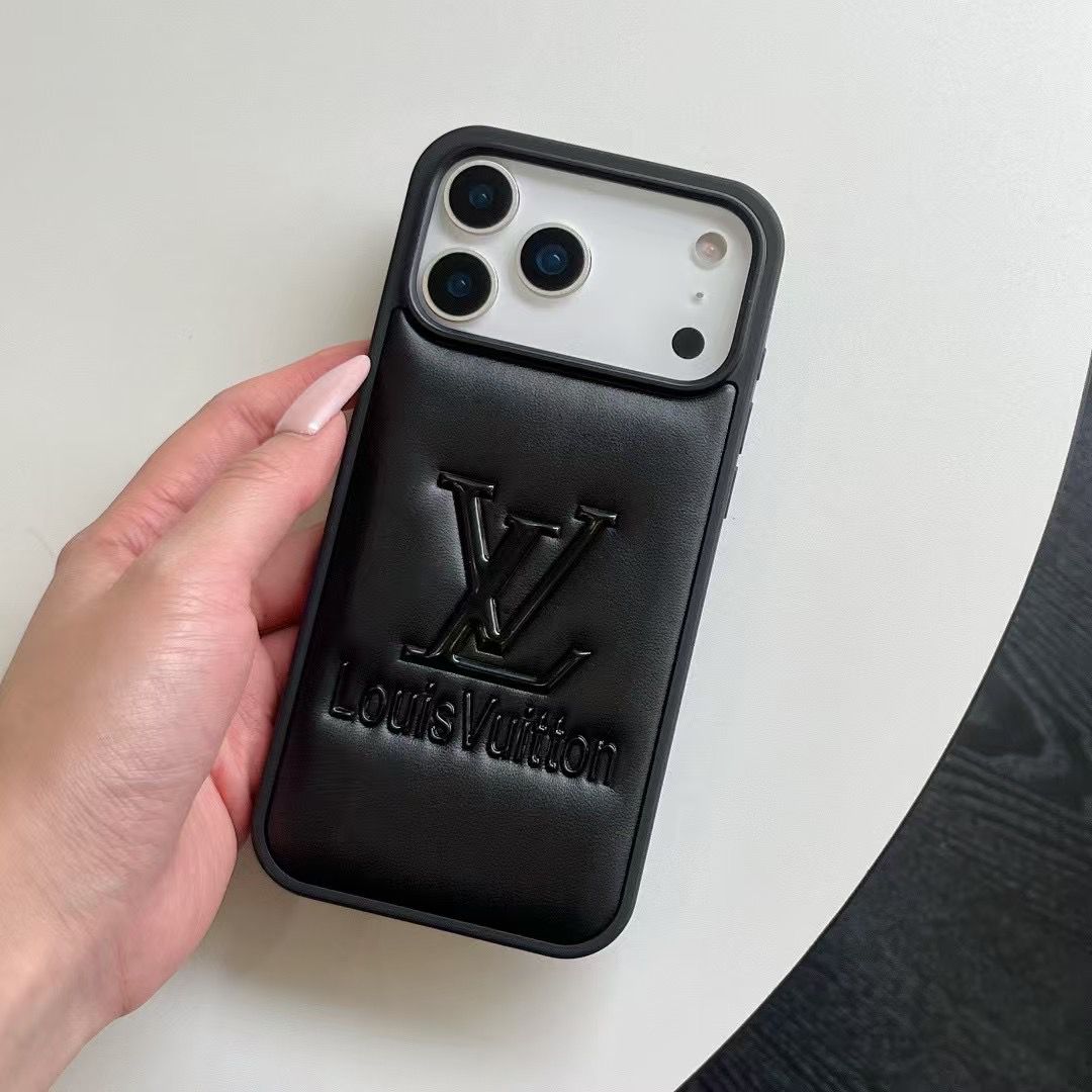 Luxury Louis Vuitton iPhone 18 Pro Case – Ultra-Slim Designer LV Cover For iPhone