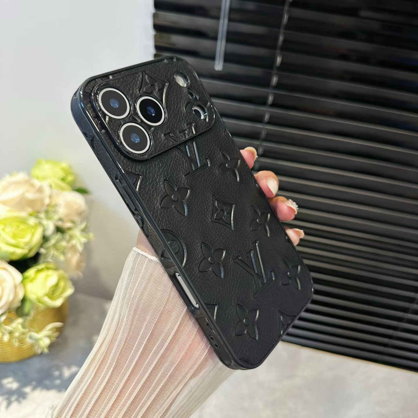 Louis Vuitton iPhone 18 Pro Case – Luxury LV iPhone Case