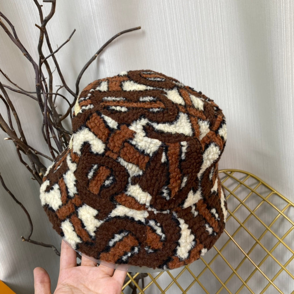 Burberry Check Lamb Wool Bucket Hat | Luxury Designer Winter Hat