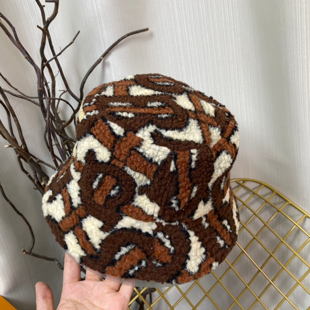 Burberry Check Lamb Wool Bucket Hat | Luxury Designer Winter Hat