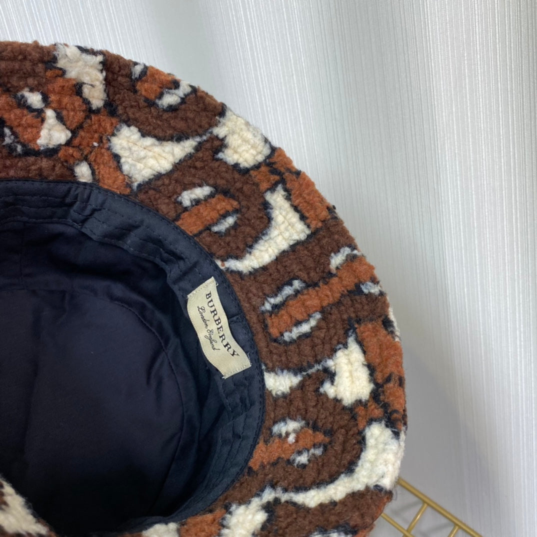 Burberry Check Lamb Wool Bucket Hat | Luxury Designer Winter Hat