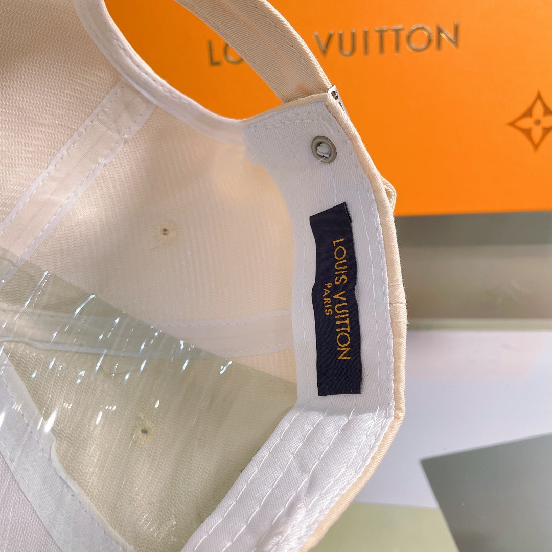Louis Vuitton Premium Cotton Baseball Cap for Men & Women