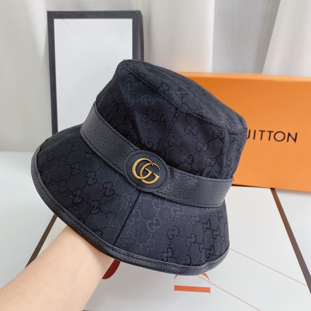 Gucci Bucket Hat GG Belt Buckle