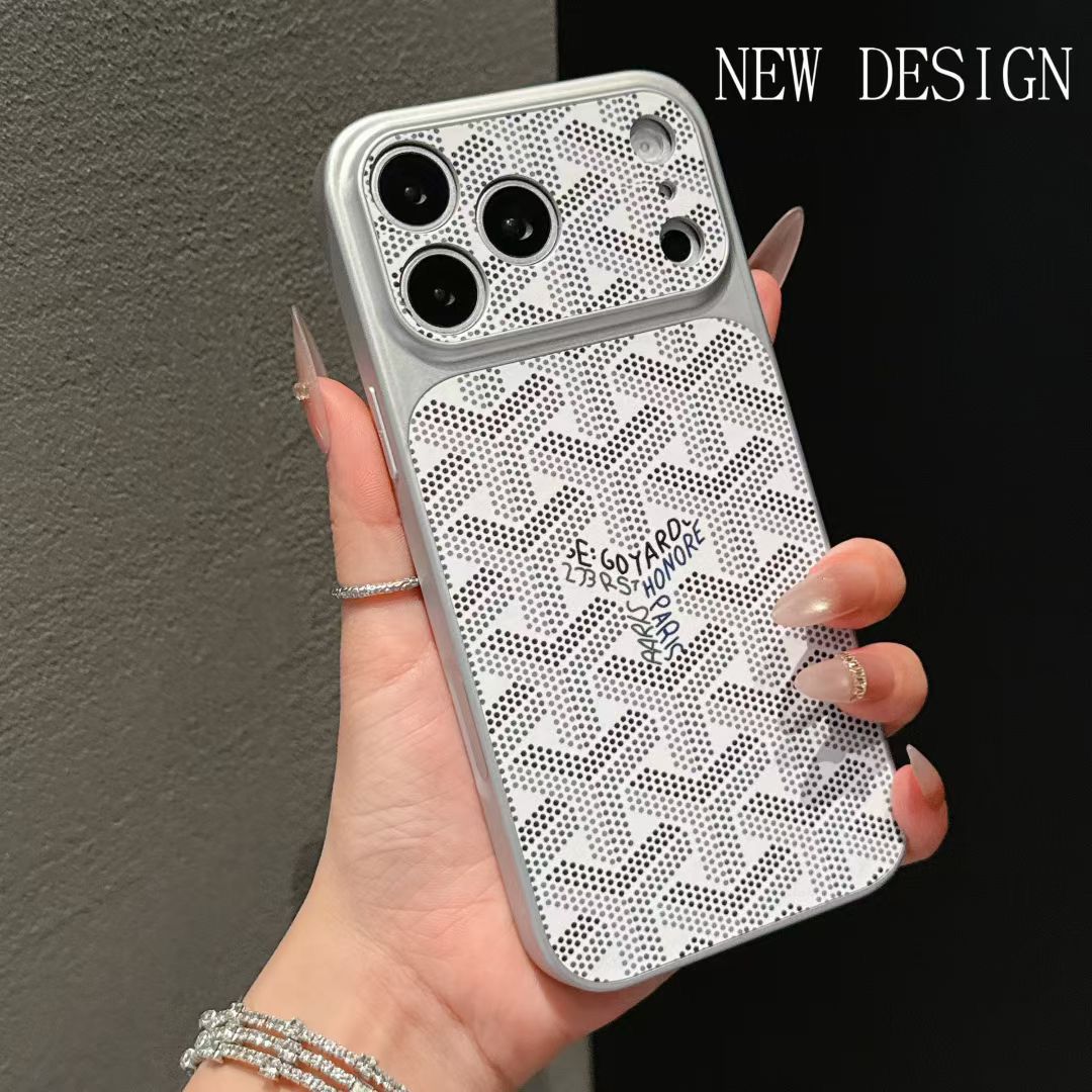 Goyard iPhone 18 Pro Leather Case – Vintage Monogram Luxury Cover Silver