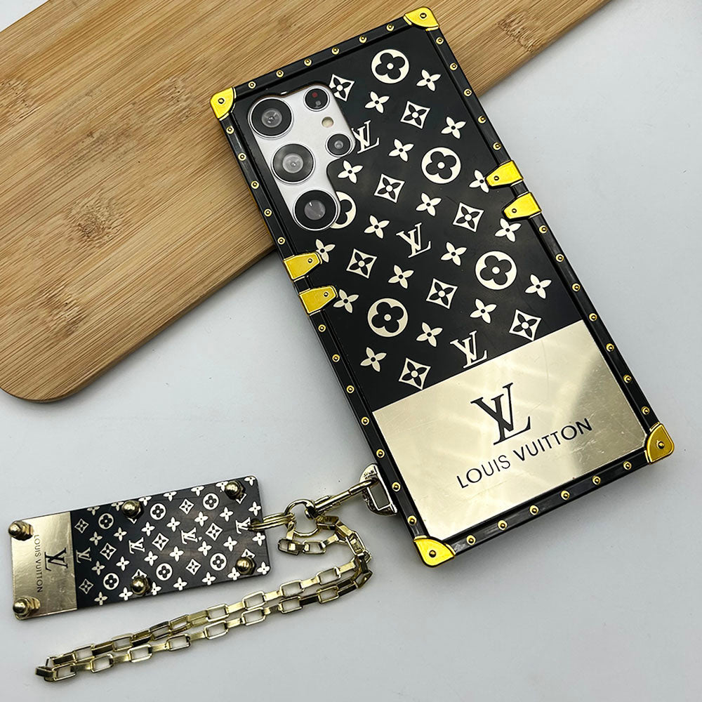 Louis Vuitton Trunk Chain Samsung Galaxy S26 Case – Luxury Designer Cover