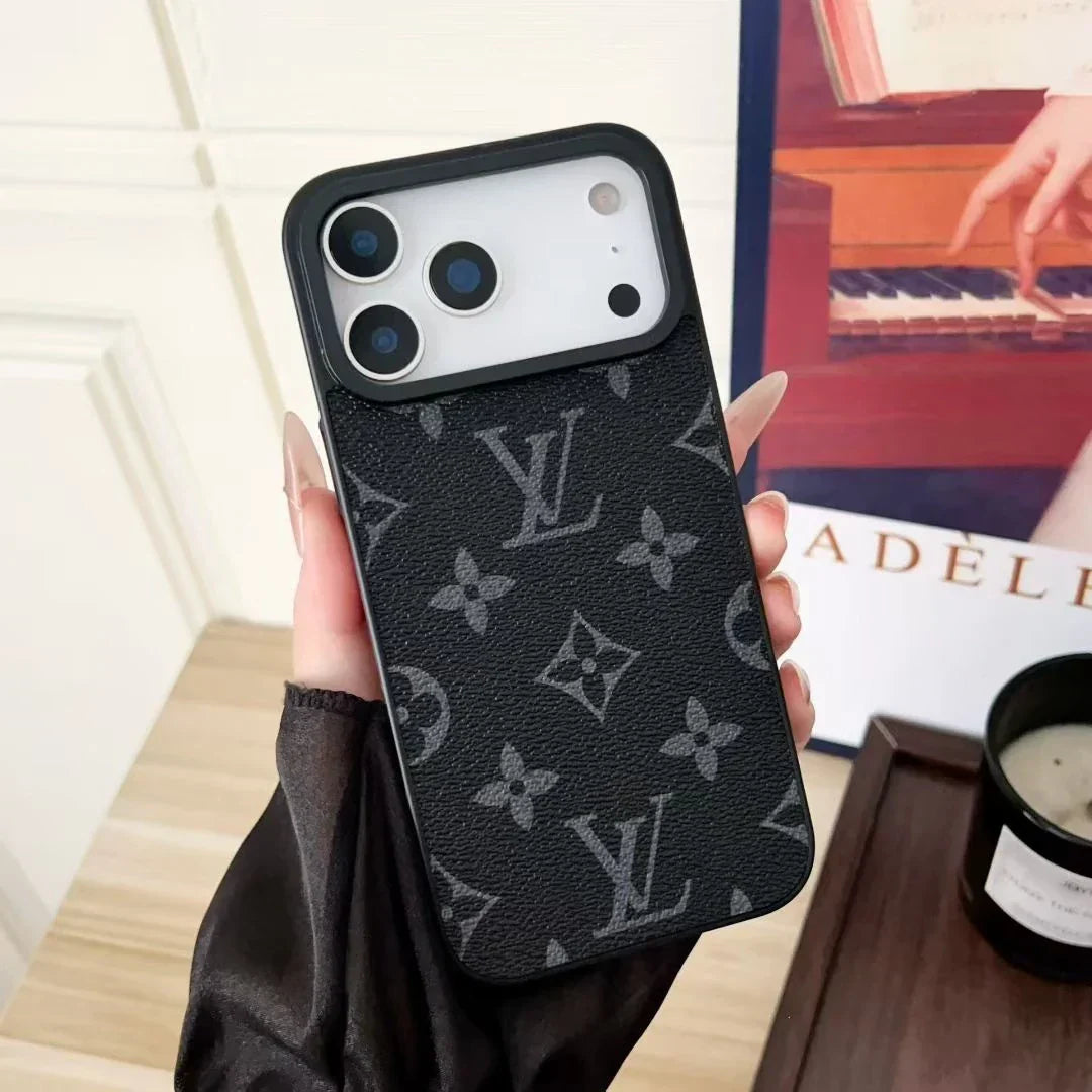 Louis Vuitton iPhone 18 Pro Case – Small Monogram & Damier Leather