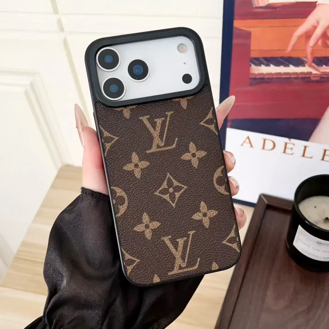 Louis Vuitton iPhone 18 Pro Case – Small Monogram & Damier Leather