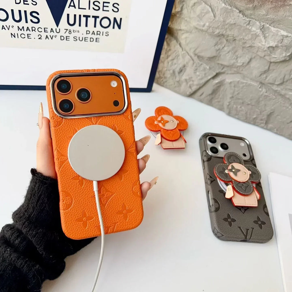 Louis Vuitton iPhone 18 Pro Max Case MagSafe Leather with Flower Grip – Gray