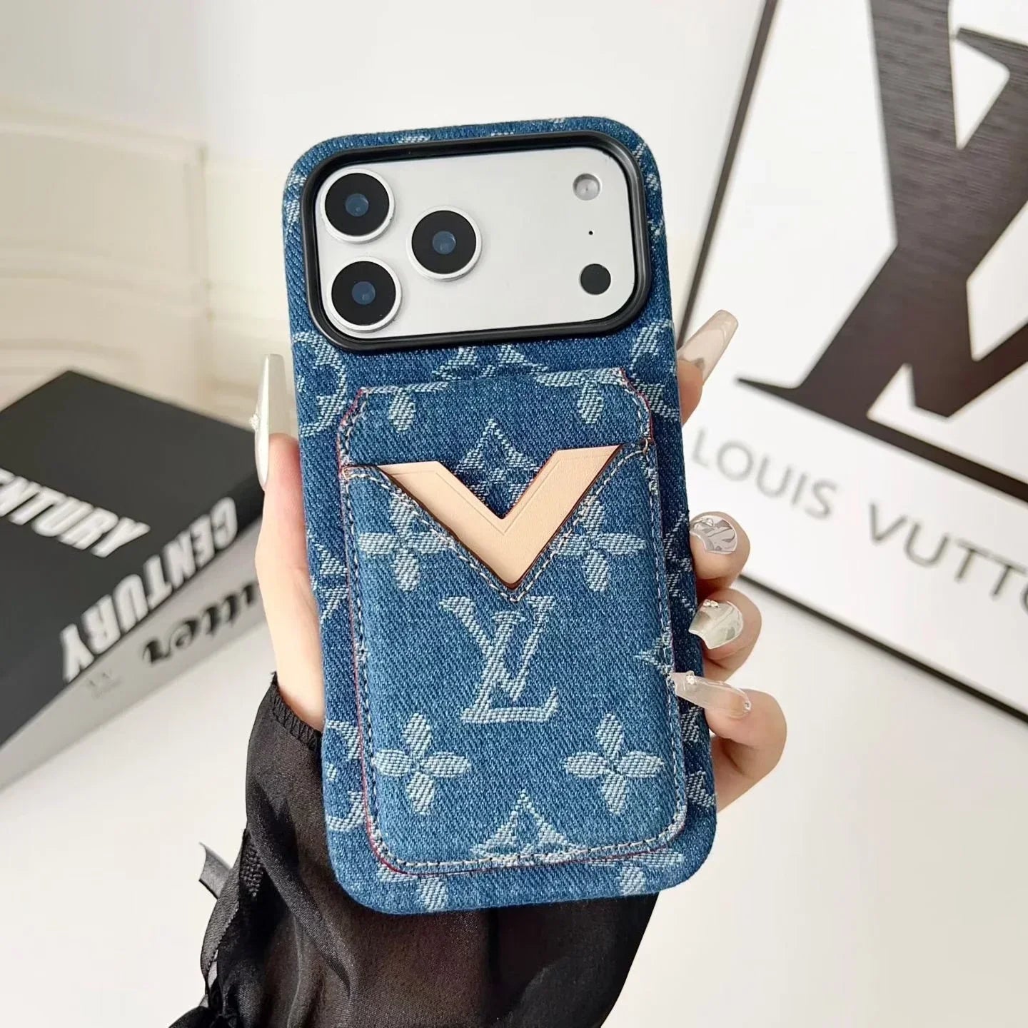 Louis Vuitton iPhone 18 Pro Case with Cardholder – Monogram Black – Gray Leather