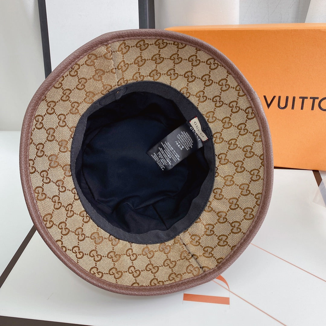 Gucci Bucket Hat GG Belt Buckle