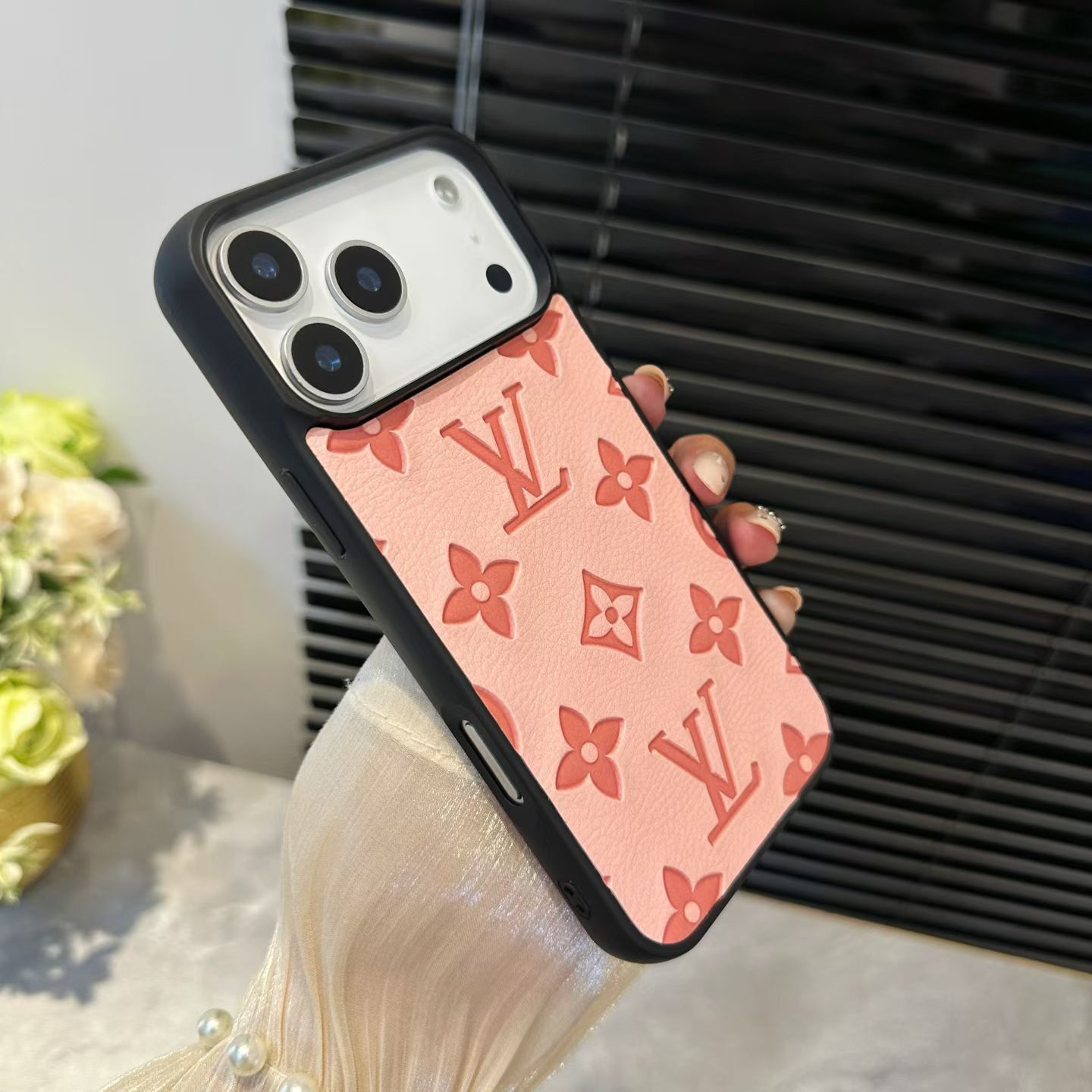 Louis Vuitton iPhone 18 Pro Case – Luxury LV iPhone Case