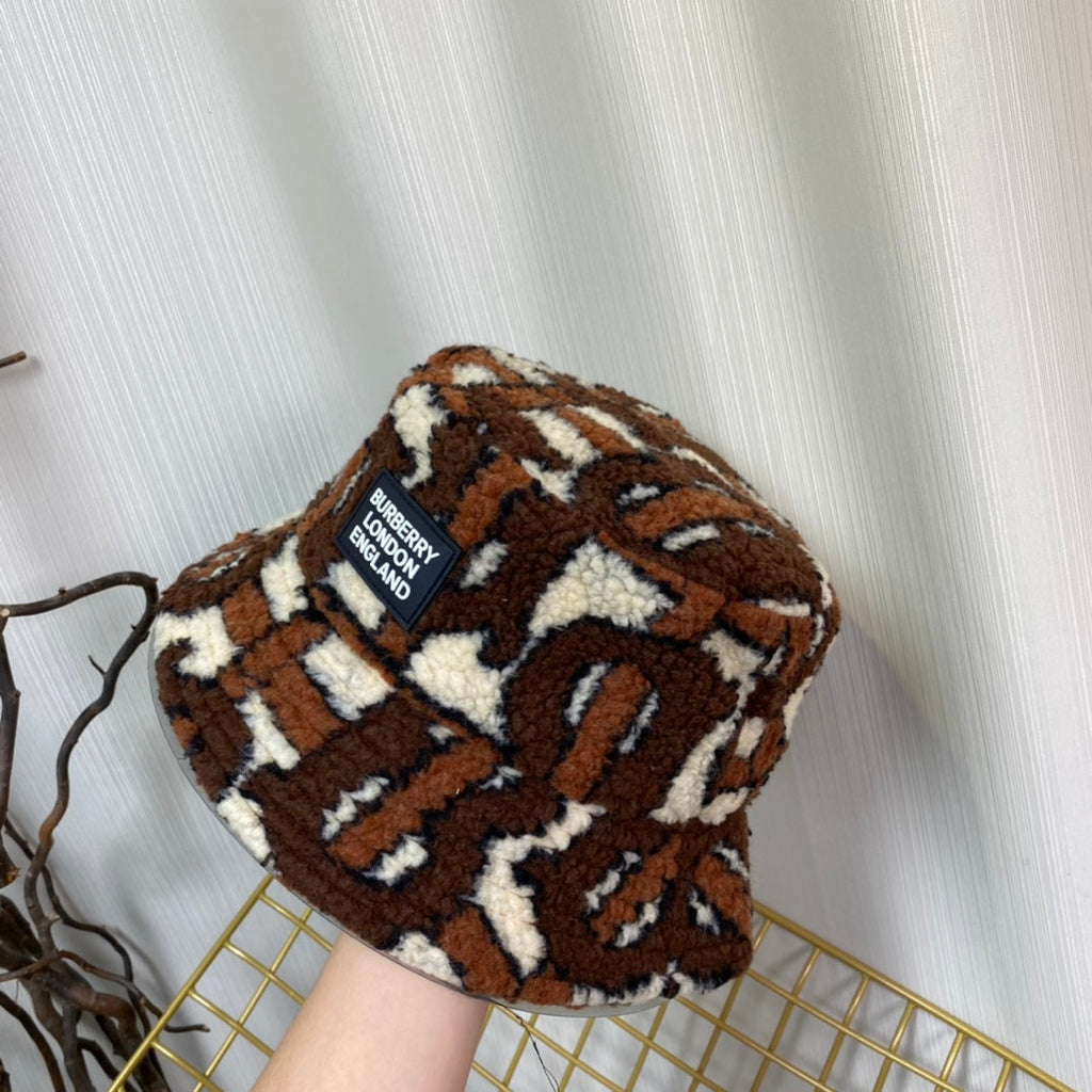 Burberry Check Lamb Wool Bucket Hat | Luxury Designer Winter Hat