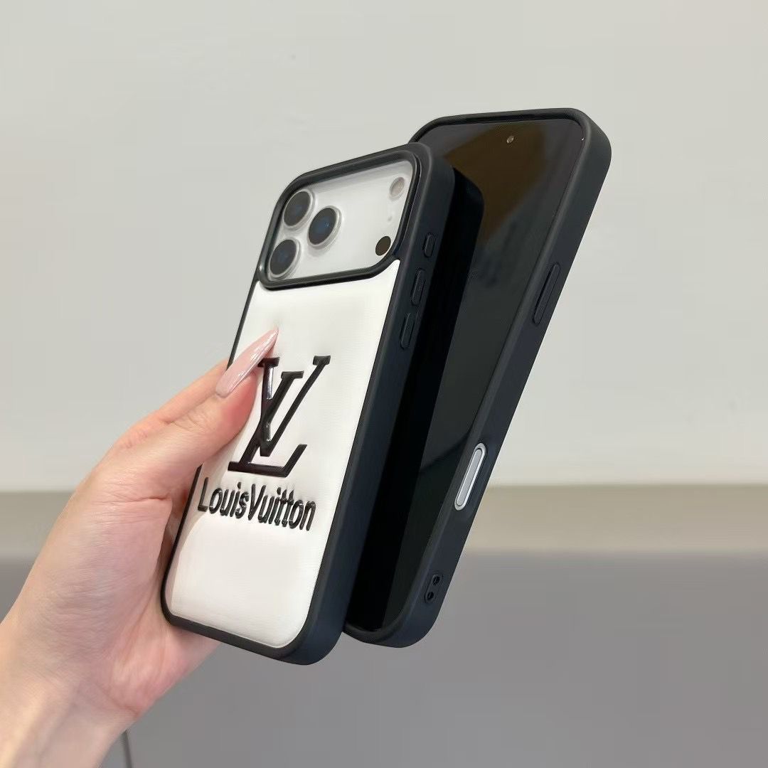 Luxury Louis Vuitton iPhone 18 Pro Case – Ultra-Slim Designer LV Cover For iPhone