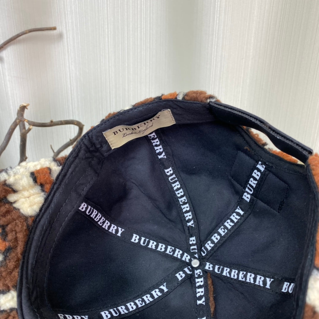 Burberry Check Lamb Wool Baseball Cap | Luxury Designer Winter Cap