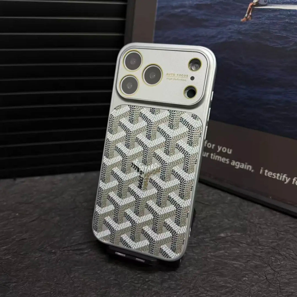 Goyard iPhone 18 Pro Leather Case – Vintage Monogram Luxury Cover Silver