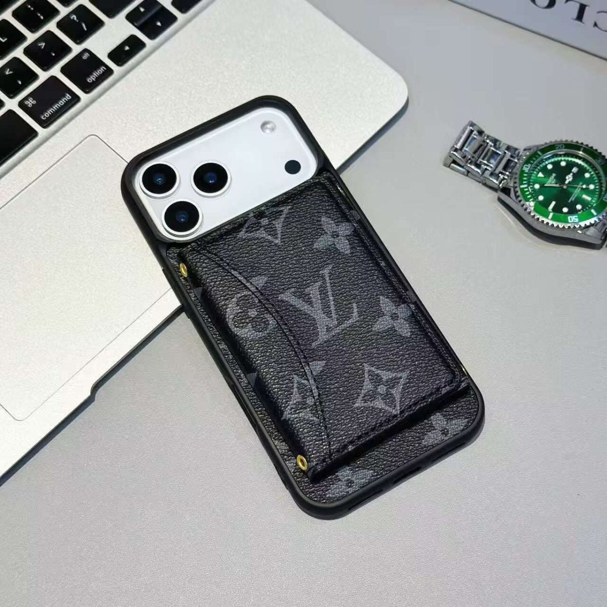Louis Vuitton iPhone 18 Pro Case – Luxury LV iPhone Case