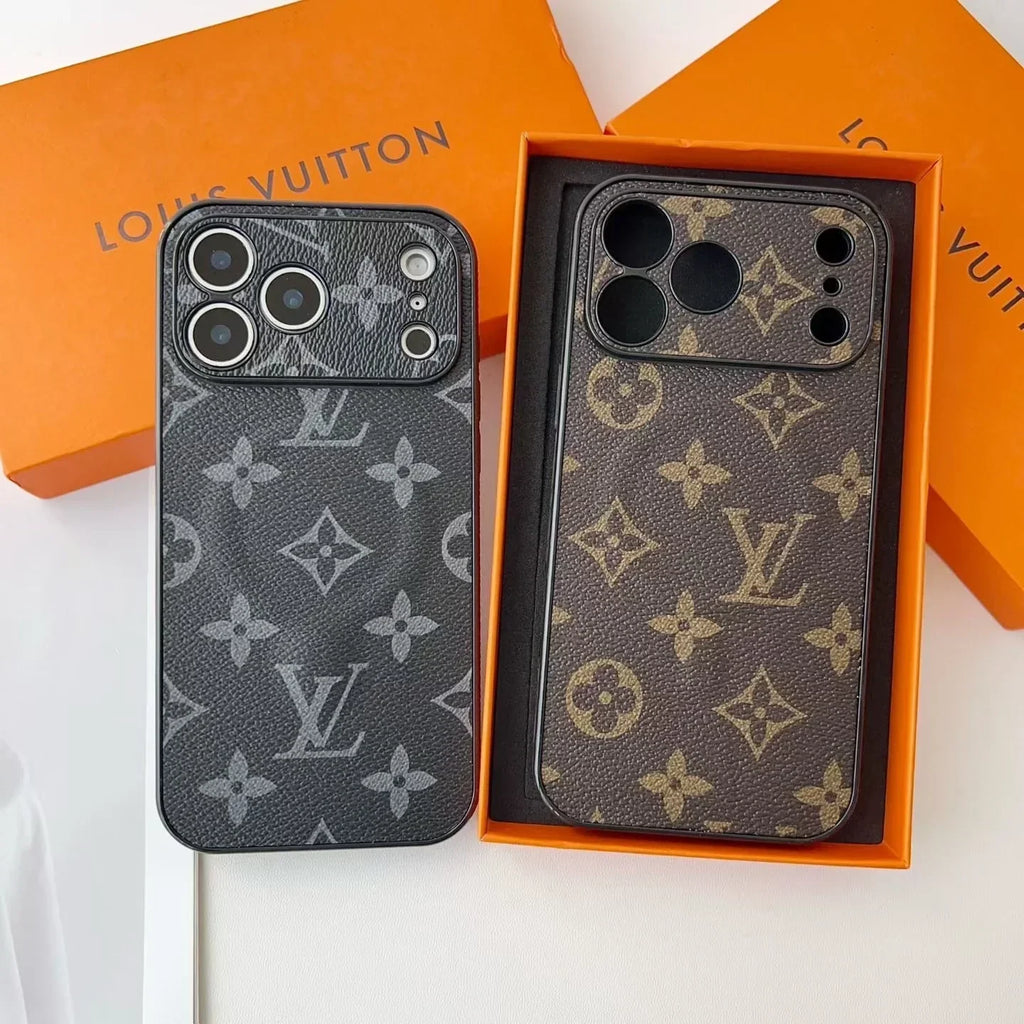Louis Vuitton iPhone 17 Pro Max Case MagSafe – Classic Monogram Leather Dark