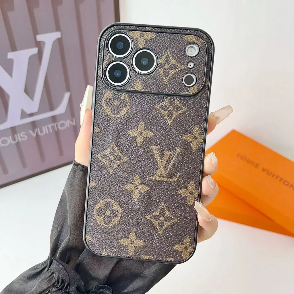 Louis Vuitton iPhone 18 Pro Max Case MagSafe – Classic Monogram Leather Brown