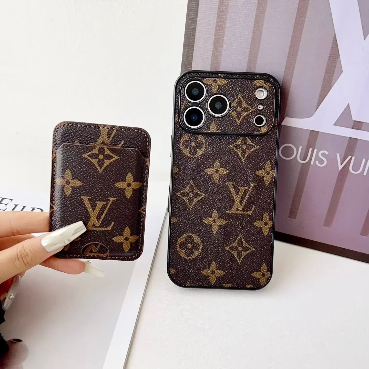 Louis Vuitton iPhone 18 Pro Max Case MagSafe – Classic Monogram Leather Brown