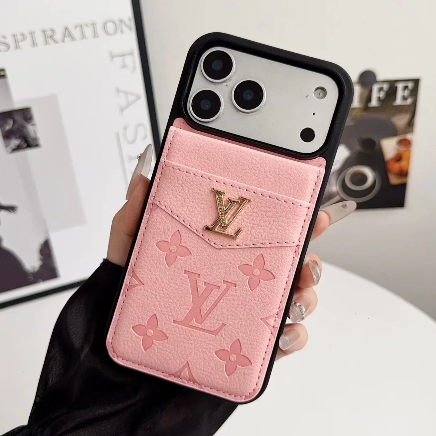 Gucci iPhone 18 Pro Case with Card Holder – Classic Monogram Leather