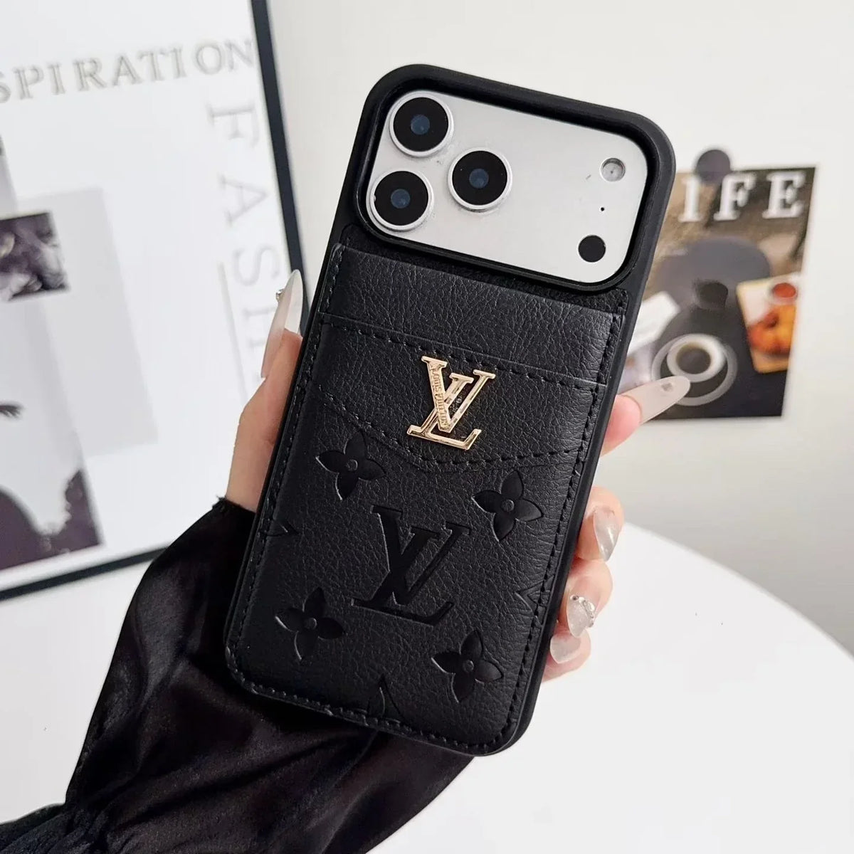 Gucci iPhone 18 Pro Case with Card Holder – Classic Monogram Leather