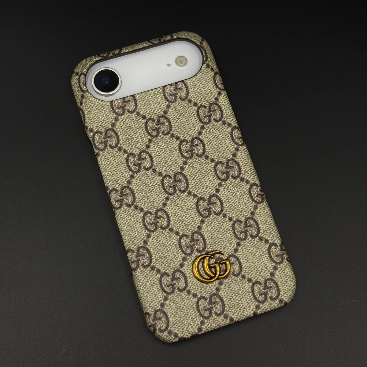 Ophidia Gucci iPhone 18 Pro Case – Beige GG Canvas Pattern